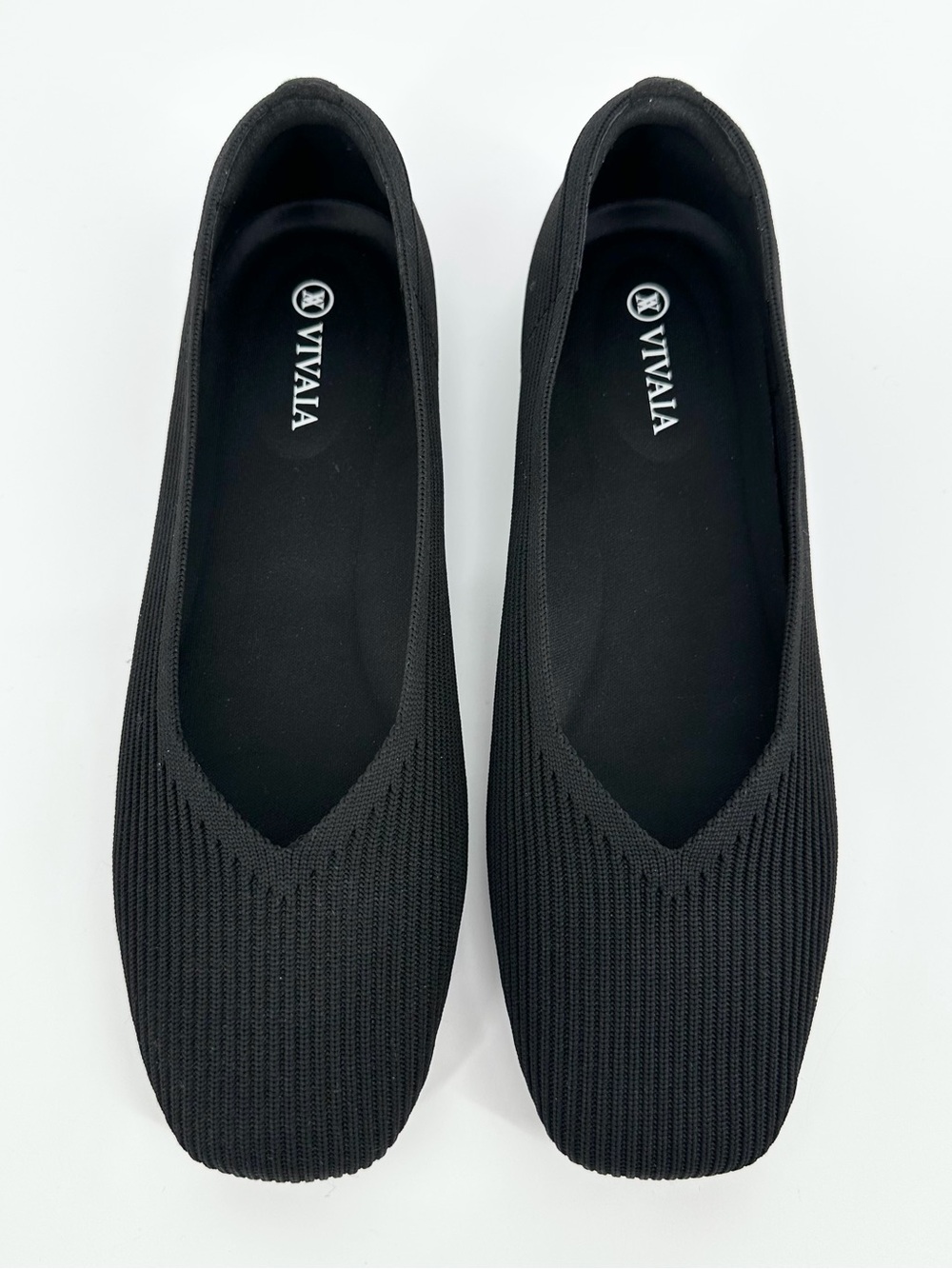 Vivaia Square-Toe V-Cut Flats (Margot 2.0)